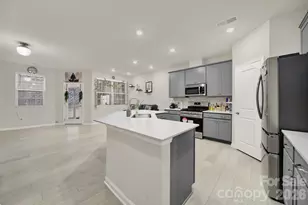 6009 Chelsea Oaks Rdg, Fort Mill, SC 29708 - Photo 5