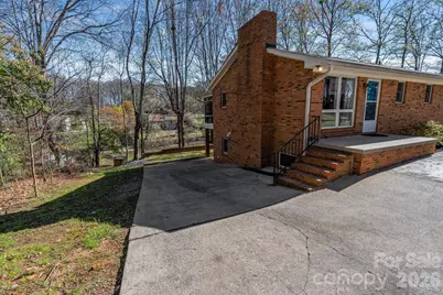 8032 Lakeview Drive, Denver, NC 28037 - Photo 9