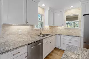 8032 Lakeview Dr, Denver, NC 28037 - Photo 17