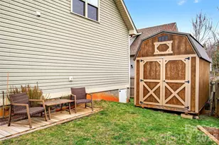 18 Yarrow Meadow Dr, Weaverville, NC 28787 - Photo 9