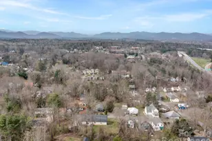 28 Chapel Park Rd, Asheville, NC 28803 - Photo 35