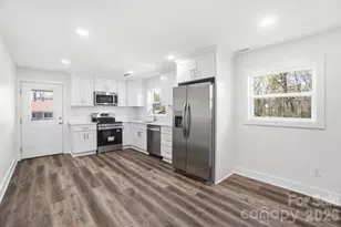 3545 Sargeant Dr, Charlotte, NC 28217 - Photo 15