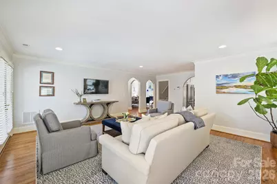 2936 Chelsea Drive, Charlotte, NC 28209 - Photo 15