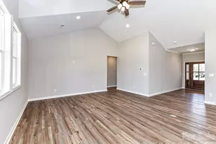 185 Flat Stone Dr, Clover, SC 29710 - Photo 7