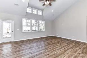 185 Flat Stone Dr, Clover, SC 29710 - Photo 5