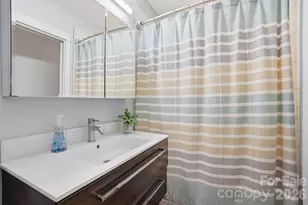 6123 Lake Providence Ln, Charlotte, NC 28277 - Photo 17