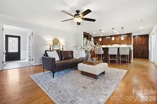 6123 Lake Providence Ln, Charlotte, NC 28277 - Photo 3