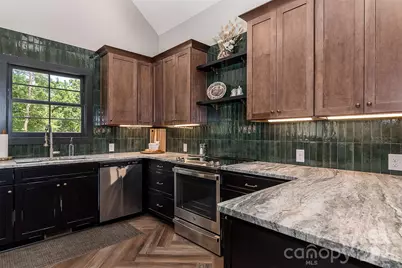 518 W Sharpe Street, Statesville, NC 28677 - Photo 11