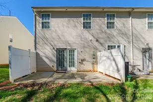 4018 Glenlea Commons Dr, Charlotte, NC 28216 - Photo 25