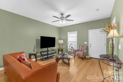 709 Villas Court, Asheville, NC 28806 - Photo 7