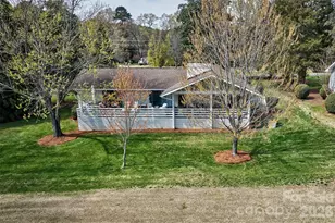 27 Apple Orchard Ln, Lake Wylie, SC 29710 - Photo 35