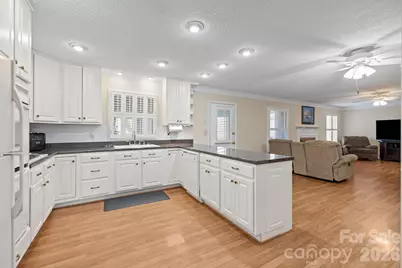 401 Downing Drive, Kings Mountain, NC 28086 - Photo 11