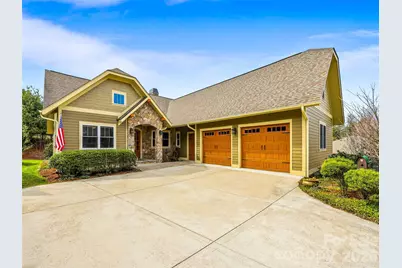 242 Whistlewood Lane, Hendersonville, NC 28739 - Photo 3