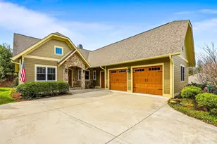 242 Whistlewood Ln, Hendersonville, NC 28739 - Photo 3