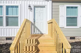 808 W Eagleview Ln, Lawndale, NC 28090 - Photo 5