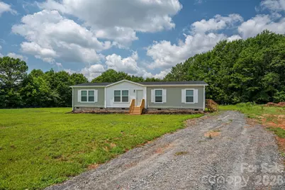 808 W Eagleview Lane, Lawndale, NC 28090 - Photo 3