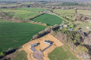 808 W Eagleview Ln, Lawndale, NC 28090 - Photo 7