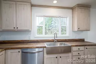 808 W Eagleview Ln, Lawndale, NC 28090 - Photo 19