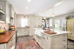 21 Craig Cir, Asheville, NC 28805 - Photo 13