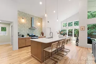 3931 Belshire Ln, Charlotte, NC 28205 - Photo 11