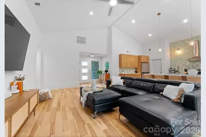 3931 Belshire Lane, Charlotte, NC 28205 - Photo 9