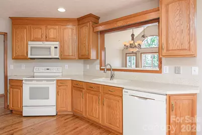 299 Carriage Summitt Way, Hendersonville, NC 28791 - Photo 25