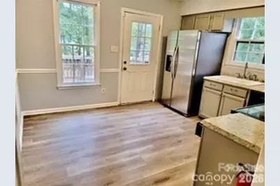 6414 Rockshire Drive, Charlotte, NC 28227 - Photo 5