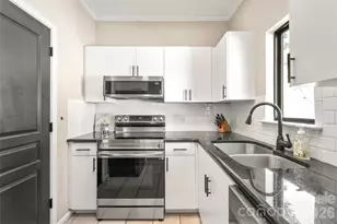 1914 Wilmore Walk Dr, Charlotte, NC 28203 - Photo 11