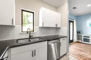 1914 Wilmore Walk Dr, Charlotte, NC 28203 - Photo 13