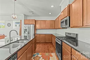 446 Dudley Dr, Fort Mill, SC 29715 - Photo 5