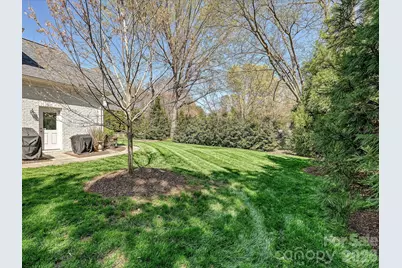 2121 Forest Drive, Charlotte, NC 28211 - Photo 31