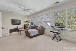 2121 Forest Dr, Charlotte, NC 28211 - Photo 21