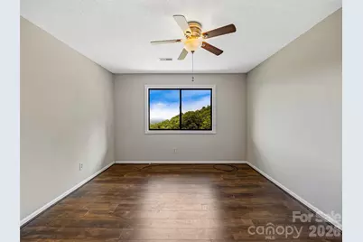 128 Country Ridge Road, Hendersonville, NC 28739 - Photo 23