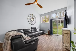 34 Old Post Rd, Lake Wylie, SC 29710 - Photo 9