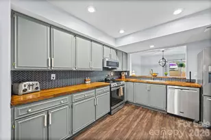 34 Old Post Rd, Lake Wylie, SC 29710 - Photo 3