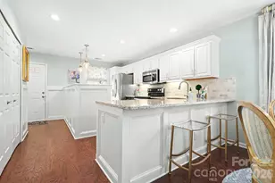 11184 Saintsbury Pl, Charlotte, NC 28270 - Photo 9