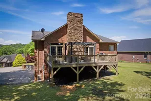 405 Golfview Ct, Lenoir, NC 28645 - Photo 7