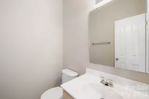 8805 Firestreak Dr, Charlotte, NC 28216 - Photo 15