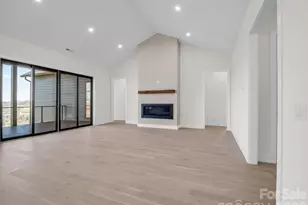 90 Summit Hill Rd, Hendersonville, NC 28791 - Photo 11