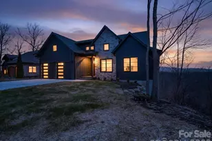 90 Summit Hill Rd, Hendersonville, NC 28791 - Photo 1