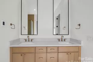 90 Summit Hill Rd, Hendersonville, NC 28791 - Photo 25