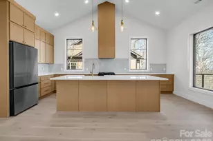 90 Summit Hill Rd, Hendersonville, NC 28791 - Photo 17