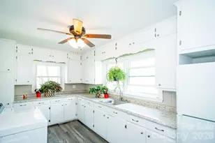 610 E Main St, Cherryville, NC 28021 - Photo 33