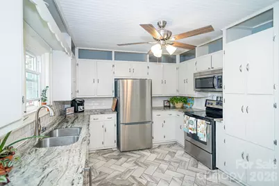 610 E Main Street, Cherryville, NC 28021 - Photo 25