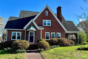 610 E Main St, Cherryville, NC 28021 - Photo 3