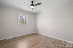 307 W Park Dr, Stanley, NC 28164 - Photo 25