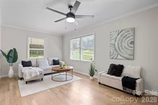 307 W Park Dr, Stanley, NC 28164 - Photo 9