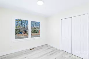 3623 Sargeant Dr, Charlotte, NC 28217 - Photo 11