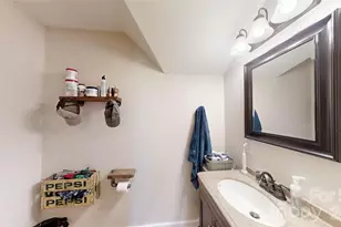 1520 Weatherwood Dr, Lincolnton, NC 28092 - Photo 19