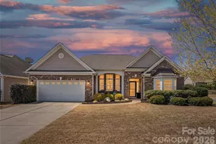 596 Rosemary Ln, Tega Cay, SC 29708 - Photo 1